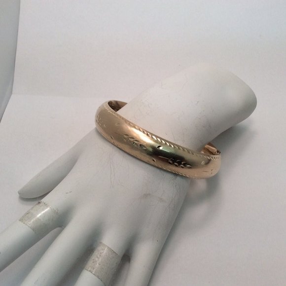 14K YELLOW Real Solid GOLD HINGED SATIN BANGLE W/WHEAT CARVINGS Bracelet 20.3gr - Picture 7 of 7